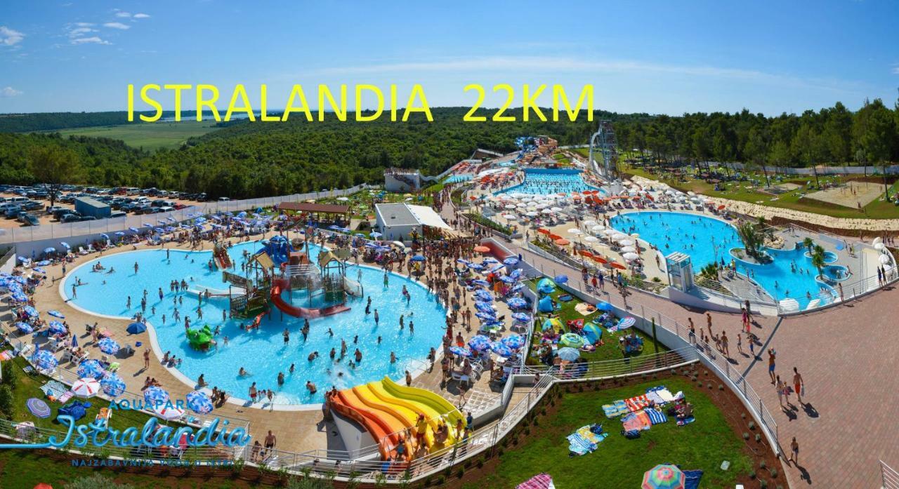 Yellow Submarine Lucija Εξωτερικό φωτογραφία